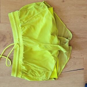 Alo Yoga bike mesh shorts, size S